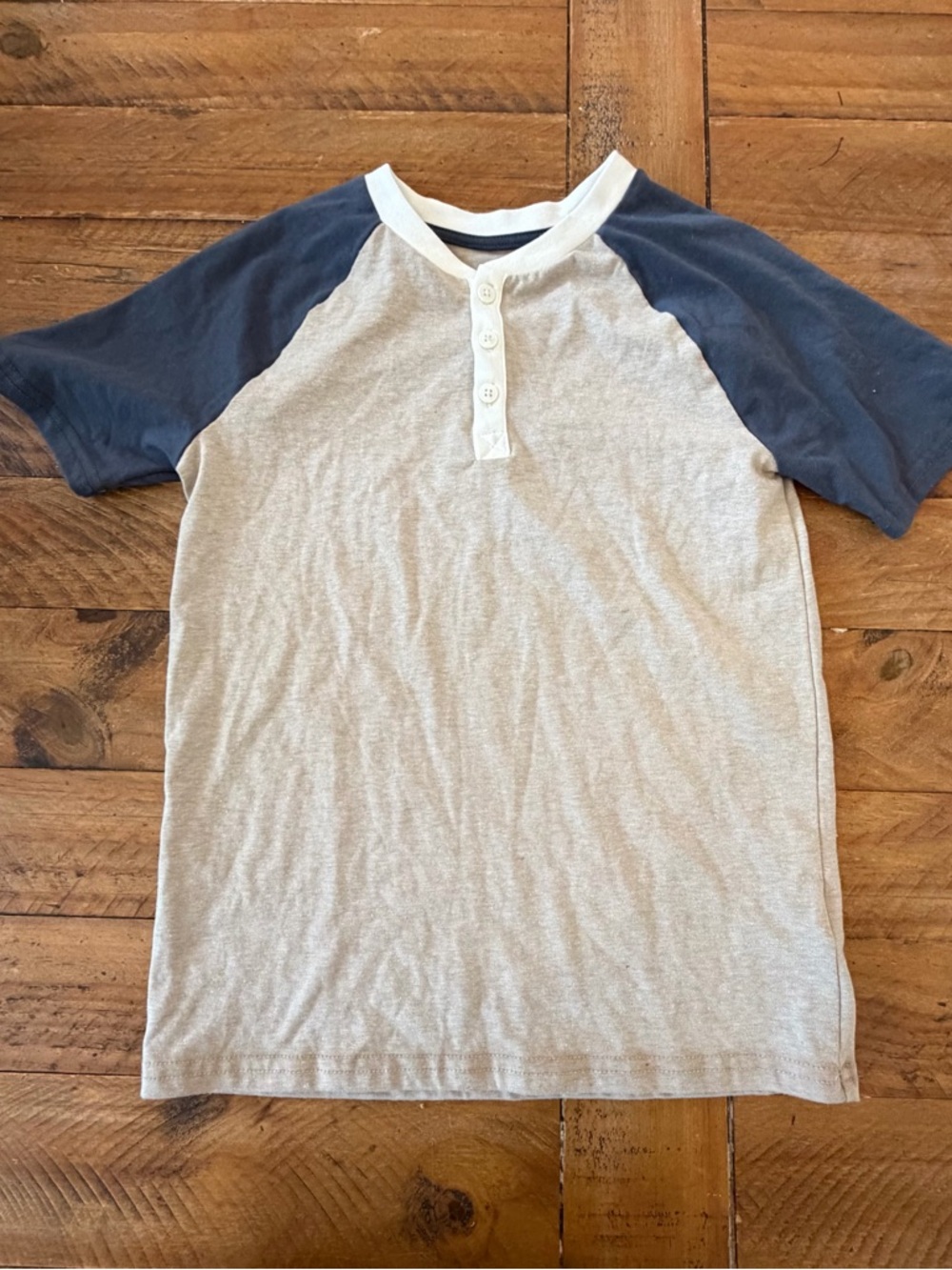 Tommy Bahama Gray Henley with Blue Raglan Sleeves